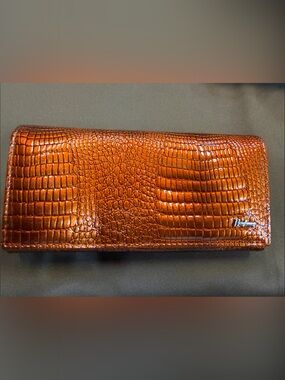 Crocodile Embossed Long Wallet in Shiny Copper Brown